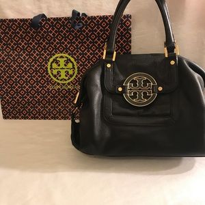 TORY BURCH BLACK LEATHER HANDBAG